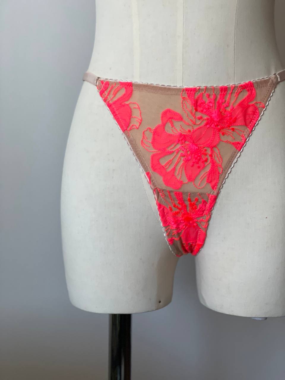 Embroidered lace thongs