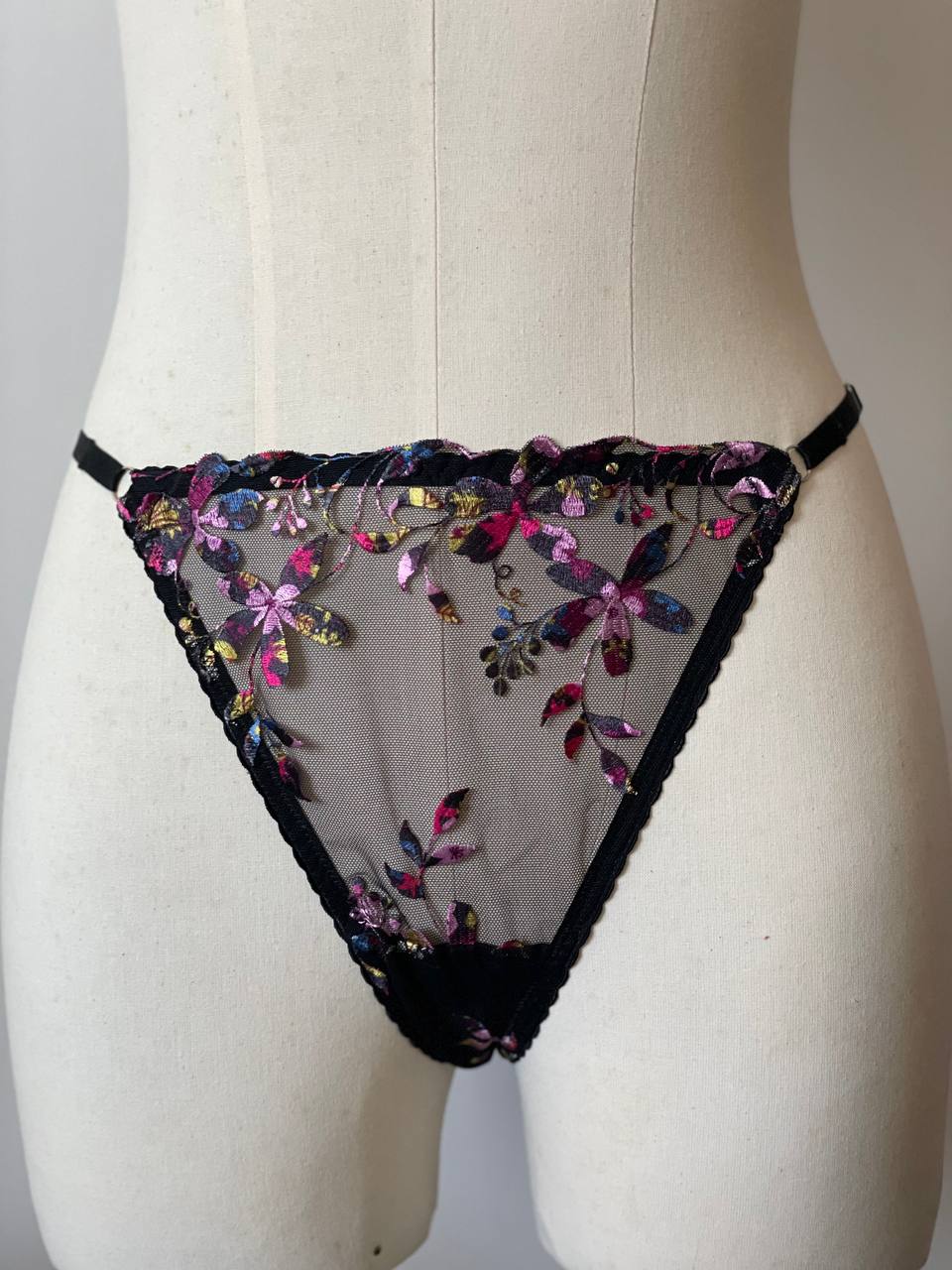 Vibrant embroidered lace thongs