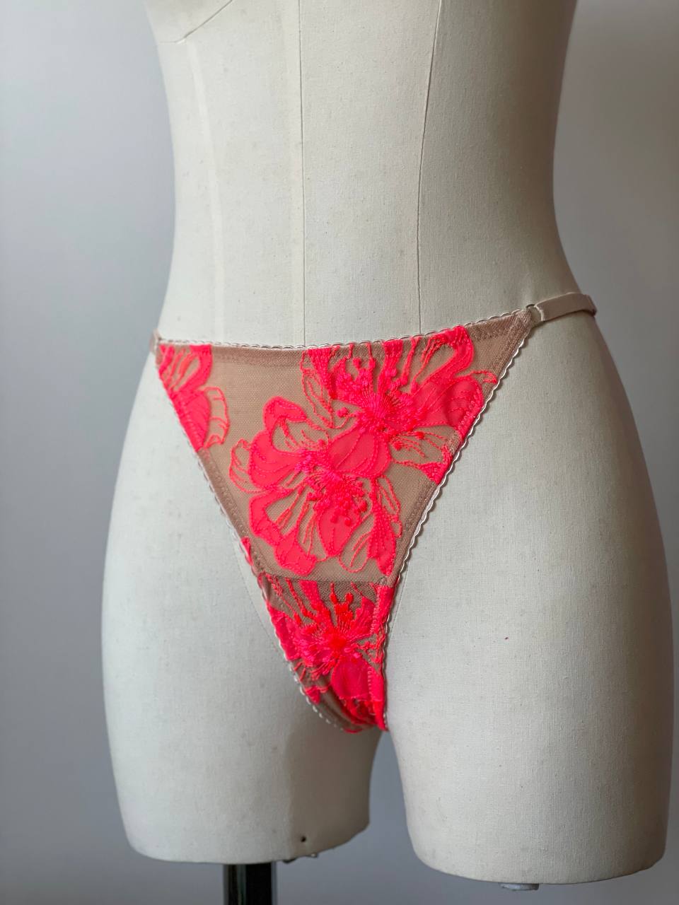 Embroidered lace thongs